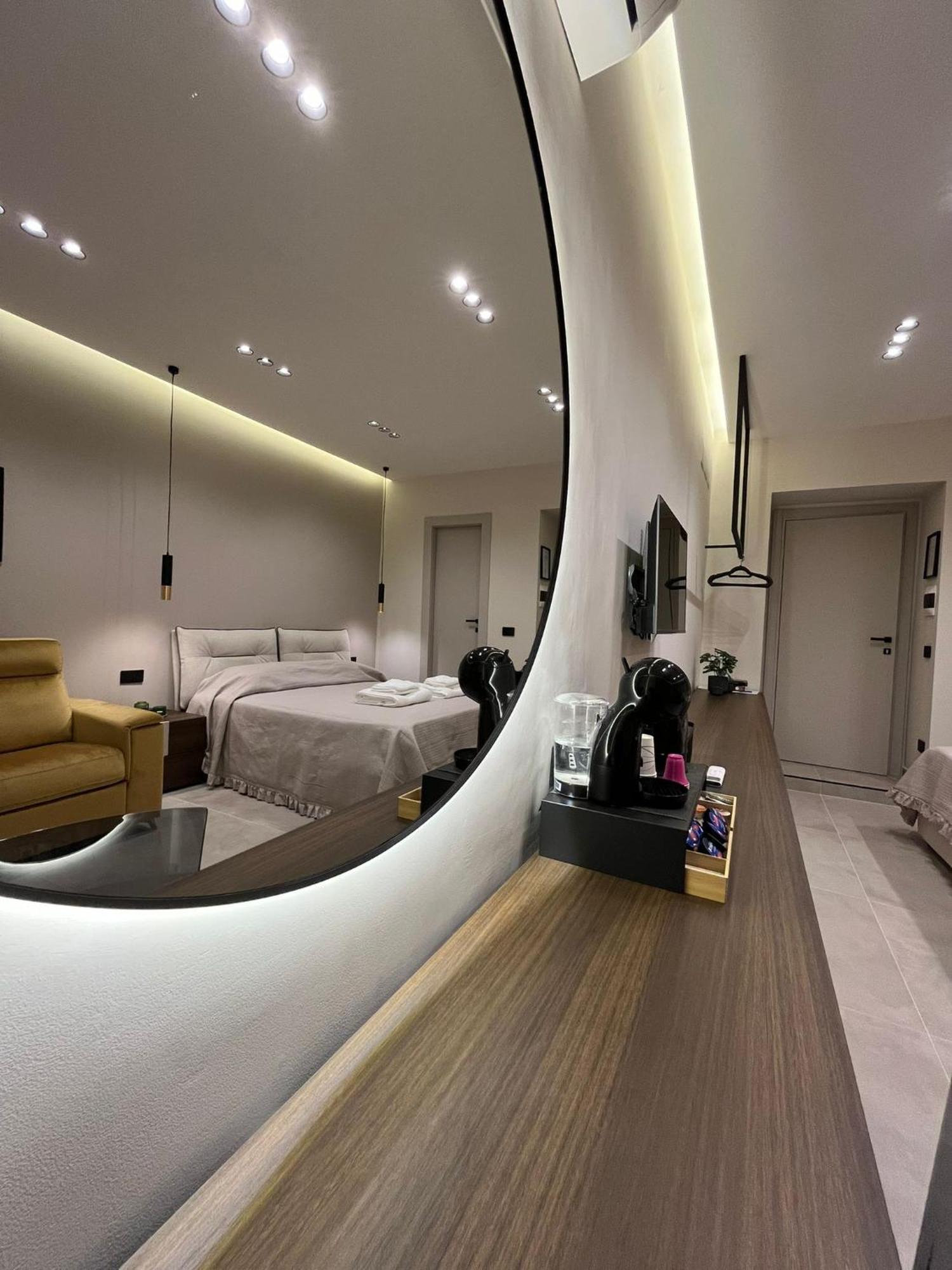 Stay In Неаполь Экстерьер фото