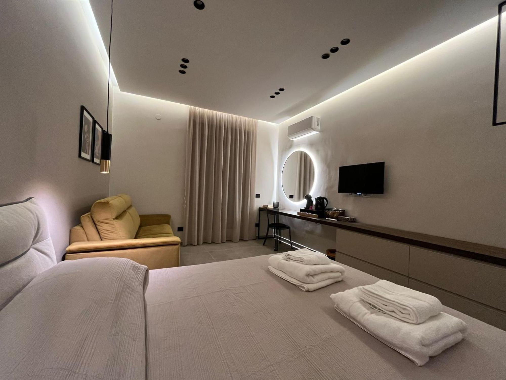 Stay In Неаполь Экстерьер фото